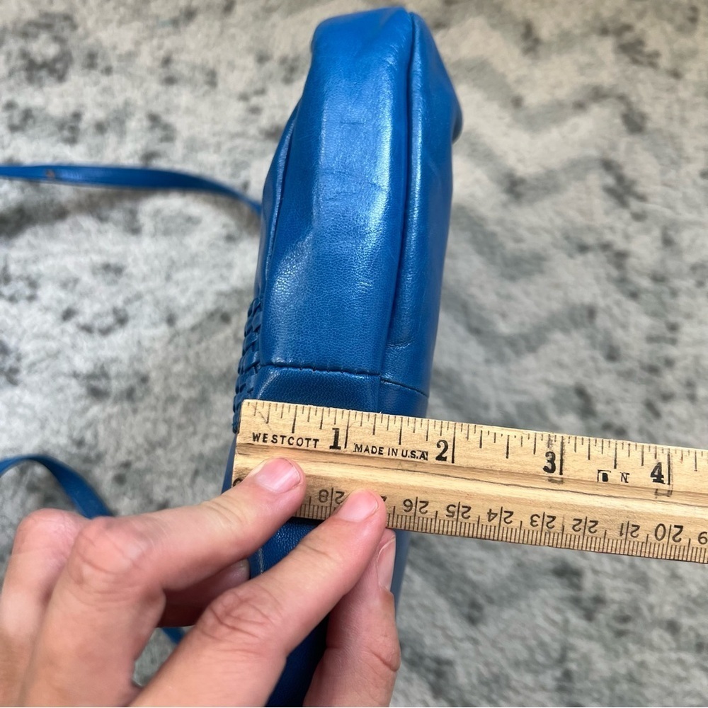 Vintage Caressa Spain Blue Leather Crossbody Bag - Picture 14 of 15